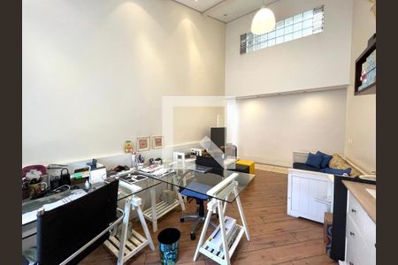 Casa à venda com 350m², 4 quartos e 3 vagasEscritório