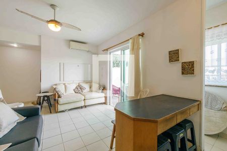 Apartamento à venda com 73m², 2 quartos e 1 vaga Apartamento à venda com 73m², 2 quartos e 1 vagaSala