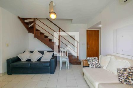 Apartamento à venda com 73m², 2 quartos e 1 vaga Apartamento à venda com 73m², 2 quartos e 1 vagaSala
