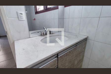 Casa à venda com 415m², 3 quartos e 5 vagas Casa à venda com 415m², 3 quartos e 5 vagasBanheiro