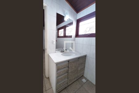 Casa à venda com 415m², 3 quartos e 5 vagas Casa à venda com 415m², 3 quartos e 5 vagasBanheiro