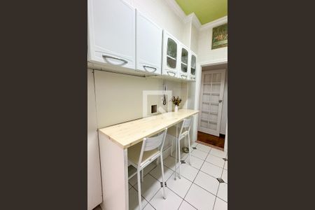 Apartamento à venda com 120m², 3 quartos e sem vaga Apartamento à venda com 120m², 3 quartos e sem vagaCozinha