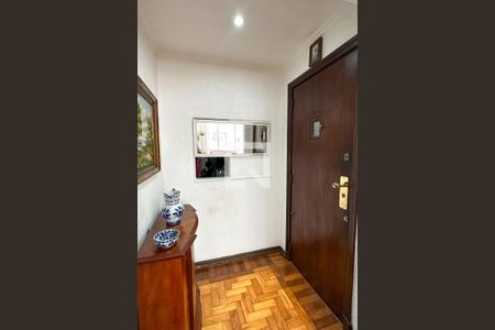 Apartamento à venda com 120m², 3 quartos e sem vaga Apartamento à venda com 120m², 3 quartos e sem vagaSala