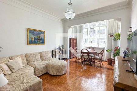Apartamento à venda com 120m², 3 quartos e sem vaga Apartamento à venda com 120m², 3 quartos e sem vagaSala
