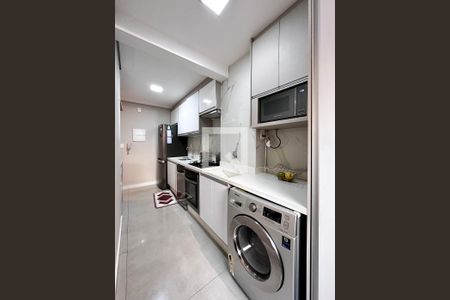 Apartamento à venda com 68m², 2 quartos e 1 vagaÁrea de Serviço