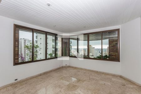 Apartamento à venda com 246m², 4 quartos e 4 vagas