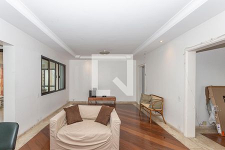 Apartamento à venda com 246m², 4 quartos e 4 vagas