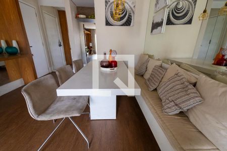 Sala de apartamento para alugar com 2 quartos, 77m² em Jardim Independência, São Paulo