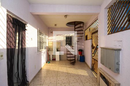 Casa à venda com 89m², 4 quartos e 1 vaga Casa à venda com 89m², 4 quartos e 1 vagaGaragem e Área de Serviço