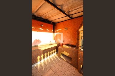 Casa à venda com 89m², 4 quartos e 1 vaga Casa à venda com 89m², 4 quartos e 1 vagaEspaço Gourmet