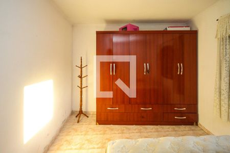 Casa à venda com 89m², 4 quartos e 1 vaga Casa à venda com 89m², 4 quartos e 1 vagaQuarto 02 da casa 02