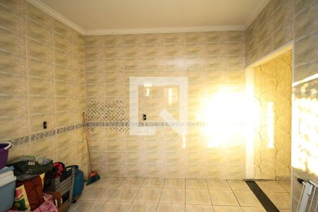 Casa à venda com 89m², 4 quartos e 1 vaga Casa à venda com 89m², 4 quartos e 1 vagaCozinha