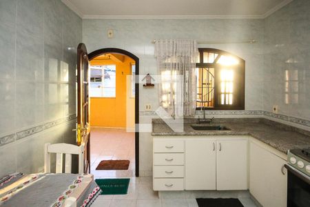 Casa à venda com 89m², 4 quartos e 1 vaga Casa à venda com 89m², 4 quartos e 1 vagaCozinha