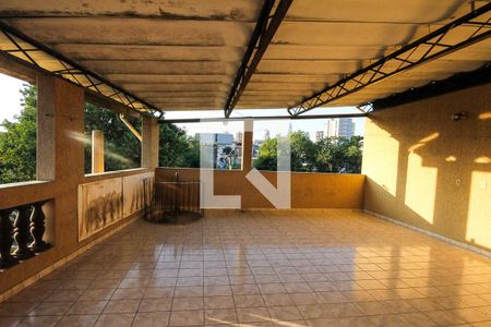 Casa à venda com 89m², 4 quartos e 1 vaga Casa à venda com 89m², 4 quartos e 1 vagaTerraço