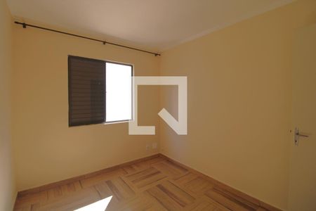 Quarto 1 de apartamento para alugar com 3 quartos, 66m² em Parque Alves de Lima, São Paulo