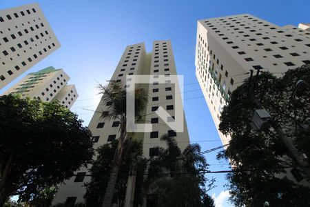 Apartamento para alugar com 66m², 3 quartos e 1 vagaFachada