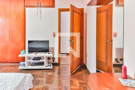 Casa à venda com 347m², 4 quartos e 6 vagasQuarto 3