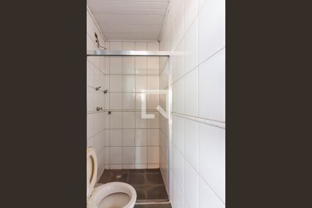 Casa à venda com 400m², 4 quartos e 5 vagas Casa à venda com 400m², 4 quartos e 5 vagasBanheiro de Serviço