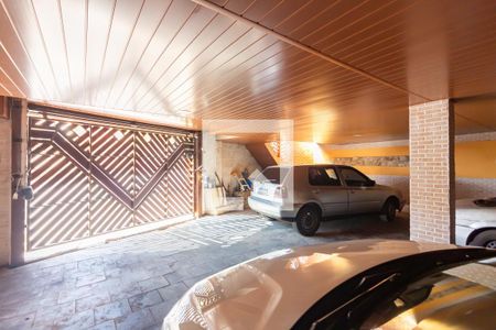 Casa à venda com 400m², 4 quartos e 5 vagas Casa à venda com 400m², 4 quartos e 5 vagasGaragem