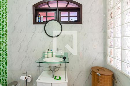 Casa à venda com 400m², 4 quartos e 5 vagas Casa à venda com 400m², 4 quartos e 5 vagasBanheiro da Suíte