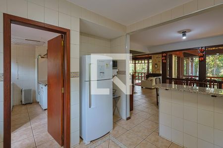 Casa de condomínio à venda com 300m², 4 quartos e 2 vagasCozinha