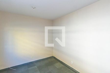 Sala de apartamento para alugar com 1 quarto, 40m² em Marechal Hermes, Rio de Janeiro