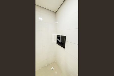 Apartamento à venda com 94m², 2 quartos e 1 vaga Apartamento à venda com 94m², 2 quartos e 1 vagaBanheiro