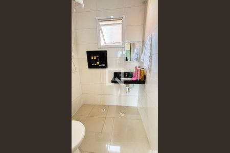 Apartamento à venda com 94m², 2 quartos e 1 vaga Apartamento à venda com 94m², 2 quartos e 1 vagaBanheiro da Suíte