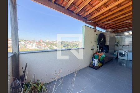 Apartamento à venda com 110m², 3 quartos e 1 vagaÁrea de Serviço