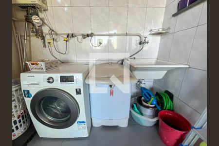 Apartamento à venda com 110m², 3 quartos e 1 vagaÁrea de Serviço