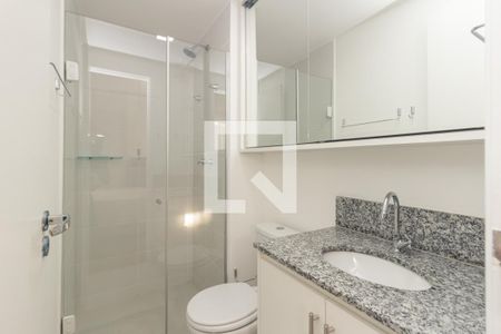 Banheiro de kitnet/studio para alugar com 1 quarto, 24m² em Vila Buarque, São Paulo