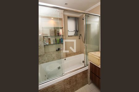 Apartamento à venda com 100m², 2 quartos e sem vagaBanheiro