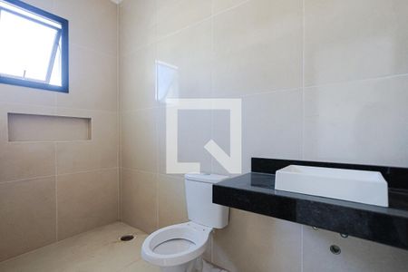 Casa à venda com 120m², 3 quartos e 2 vagas Casa à venda com 120m², 3 quartos e 2 vagasBanheiro da Suíte