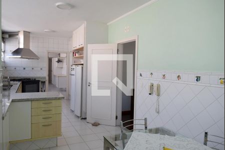 Apartamento à venda com 222m², 4 quartos e 2 vagasCozinha
