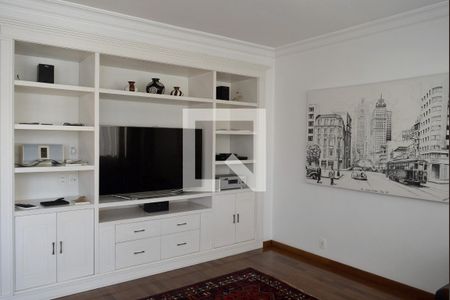 Apartamento à venda com 222m², 4 quartos e 2 vagasSala de TV
