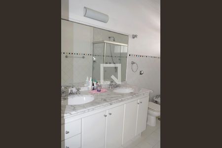 Apartamento à venda com 222m², 4 quartos e 2 vagasBanheiro