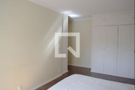 Apartamento à venda com 222m², 4 quartos e 2 vagasSuíte