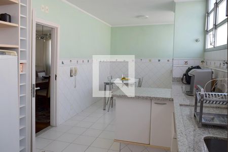 Apartamento à venda com 222m², 4 quartos e 2 vagasCozinha