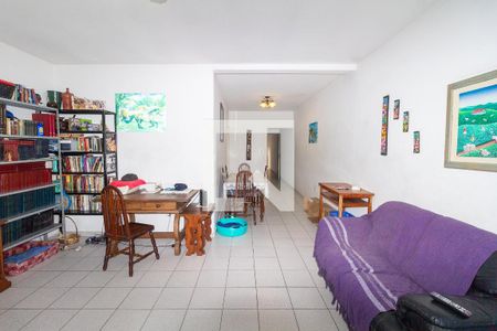 Casa à venda com 200m², 3 quartos e 3 vagas