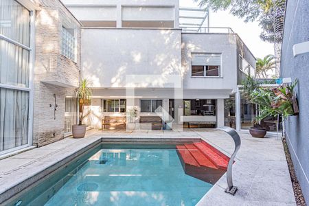 Casa à venda com 650m², 5 quartos e 6 vagasPiscina
