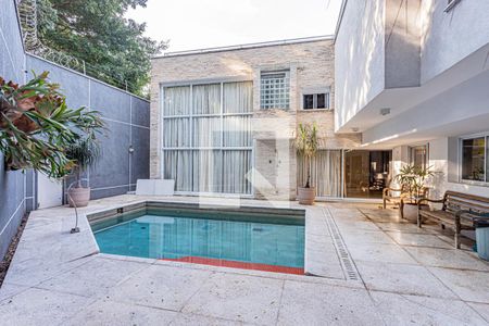 Casa à venda com 650m², 5 quartos e 6 vagasPiscina