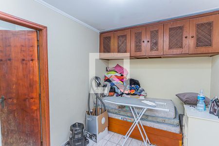 Casa à venda com 650m², 5 quartos e 6 vagasQuarto de Serviço