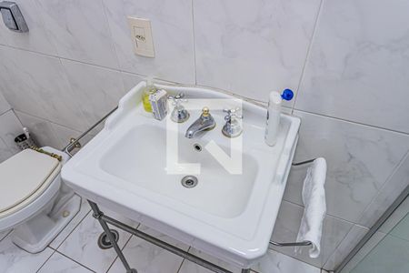 Casa à venda com 650m², 5 quartos e 6 vagasBanheiro