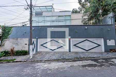 Casa à venda com 650m², 5 quartos e 6 vagasFachada