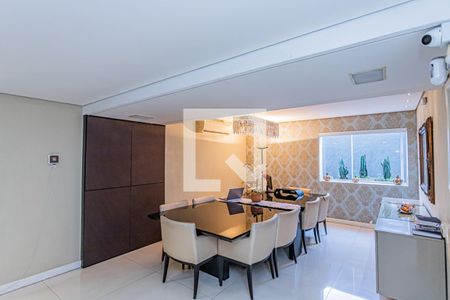 Casa à venda com 650m², 5 quartos e 6 vagasSala de Jantar