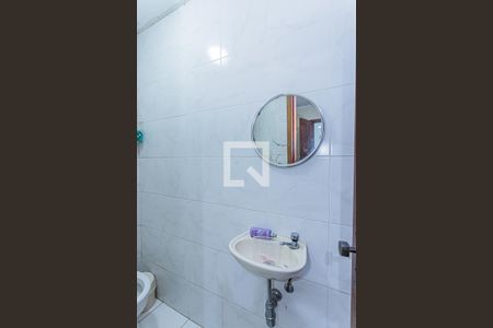 Casa à venda com 650m², 5 quartos e 6 vagasBanheiro de serviço