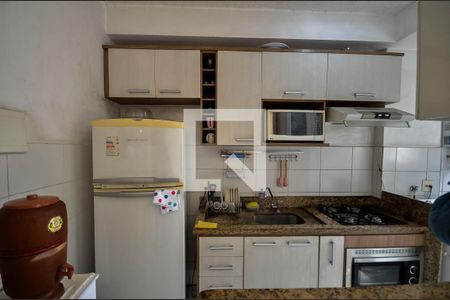 Apartamento à venda com 47m², 2 quartos e sem vagaCozinha e Área de Serviço