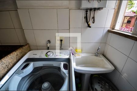 Apartamento à venda com 47m², 2 quartos e sem vagaCozinha e Área de Serviço