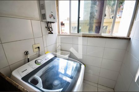 Apartamento à venda com 47m², 2 quartos e sem vagaCozinha e Área de Serviço