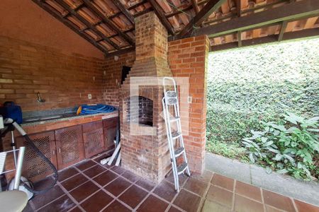 Casa de condomínio à venda com 250m², 4 quartos e 4 vagas Casa de condomínio à venda com 250m², 4 quartos e 4 vagasChurrasqueira